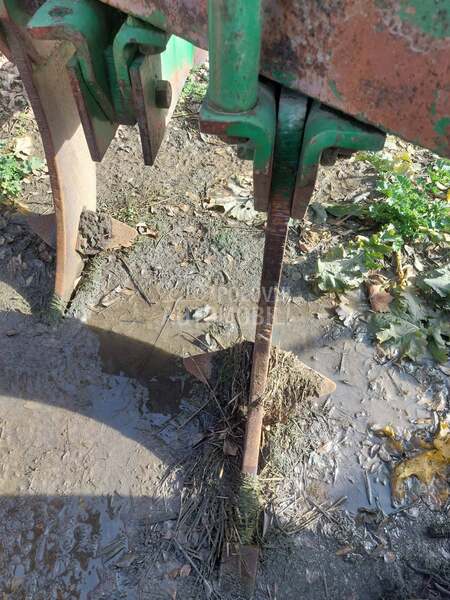 Tanjirača Komerc Podrivač