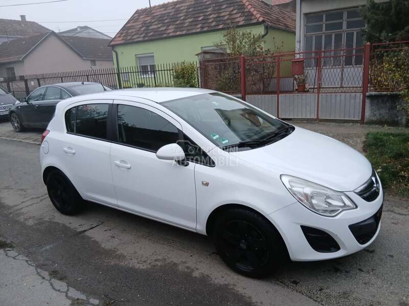 Opel Corsa D 1.4 B
