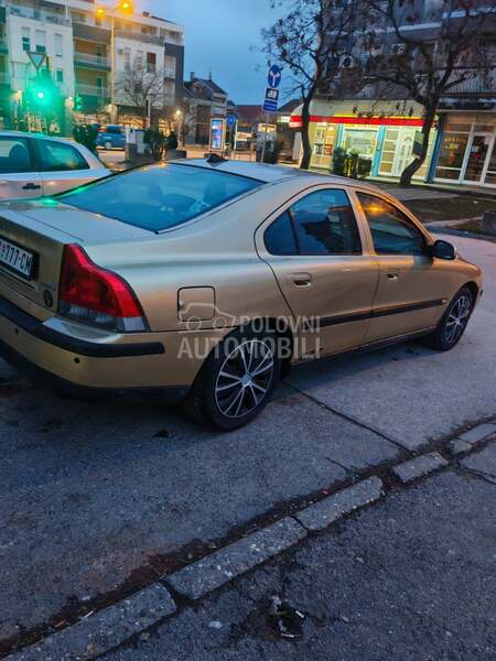 Volvo S60 2.0t