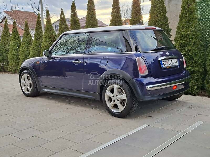 MINI One 
