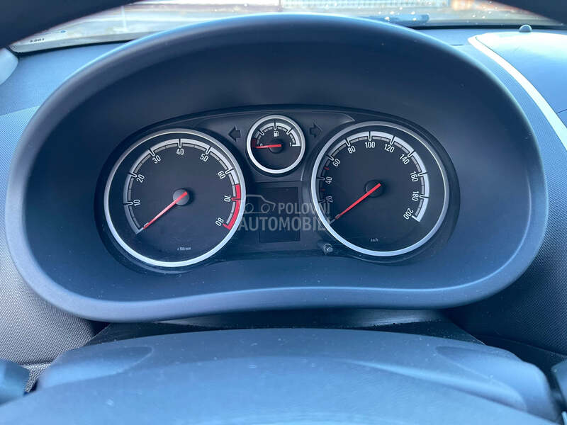 Opel Corsa D 
