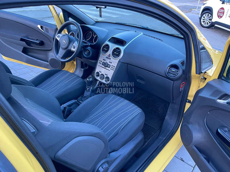 Opel Corsa D 