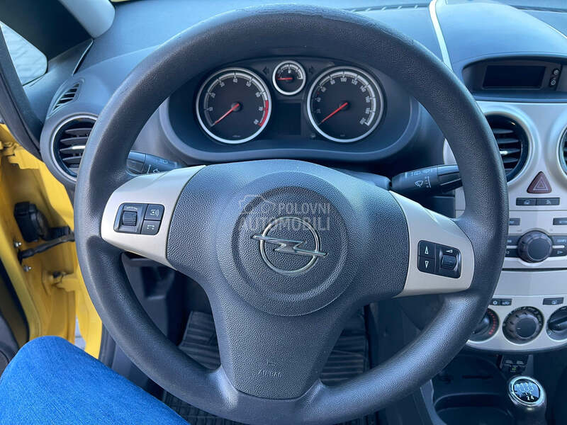 Opel Corsa D 