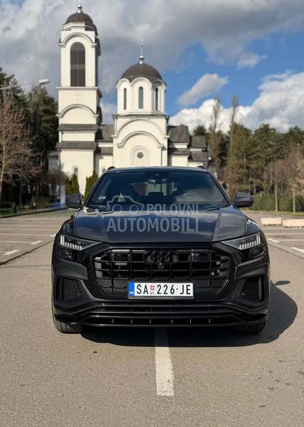 Audi Q8 