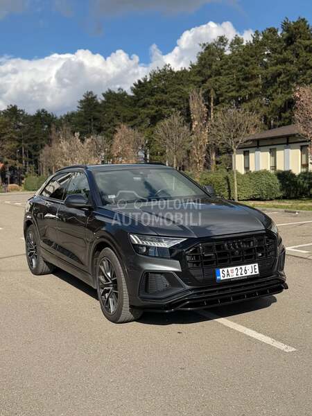 Audi Q8 