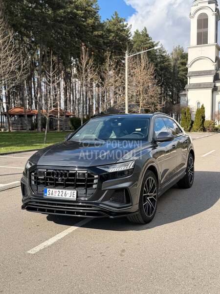 Audi Q8 