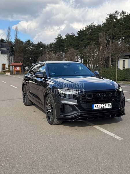 Audi Q8 