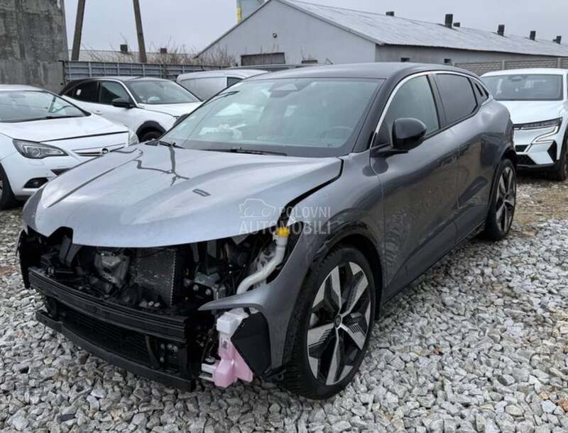 Renault 5 E-Tech 2023. god. -  kompletan auto u delovima