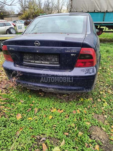 Opel Vectra B 