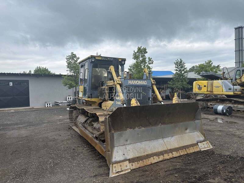 Hanomag D680E