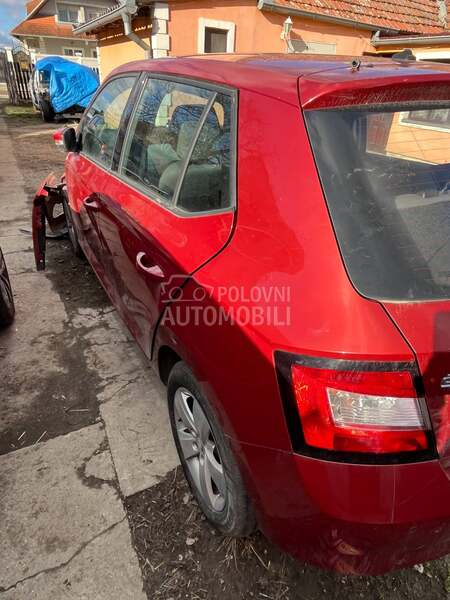 fabia 3 prednja vrata