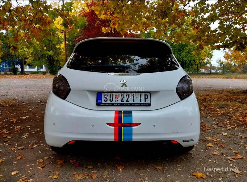 Peugeot 208 