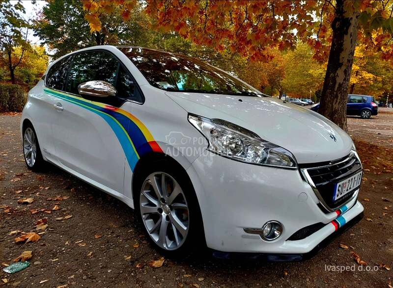 Peugeot 208 