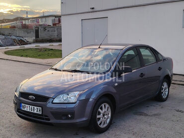 Ford Focus 1.6TDCI SEDAN
