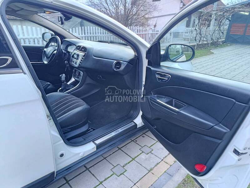 Lancia Delta 1.6 multijet