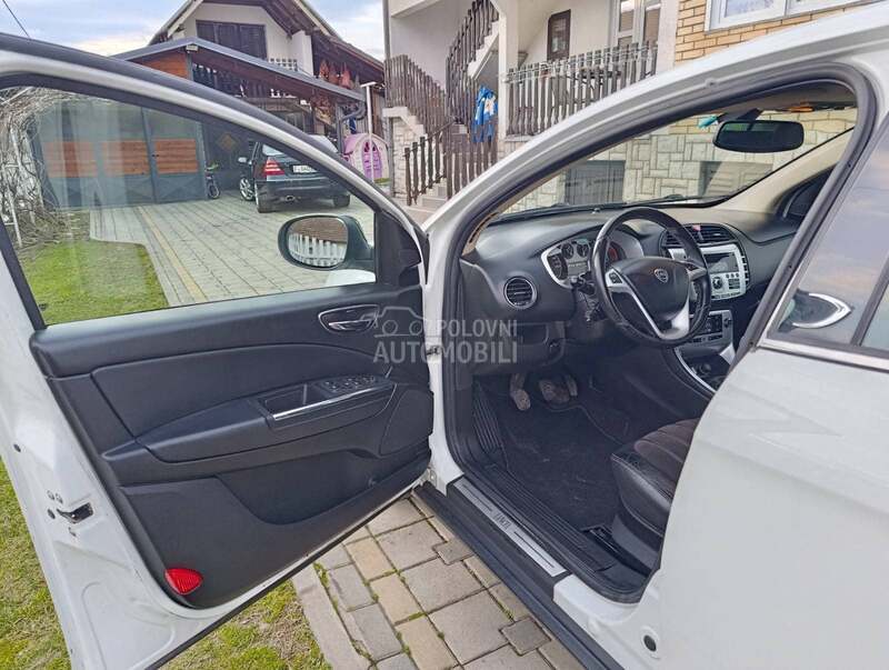 Lancia Delta 1.6 multijet