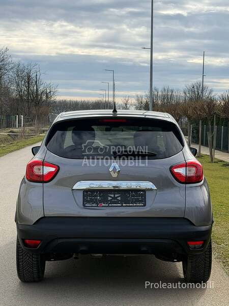 Renault Captur REZERVISA