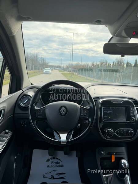 Renault Captur REZERVISA