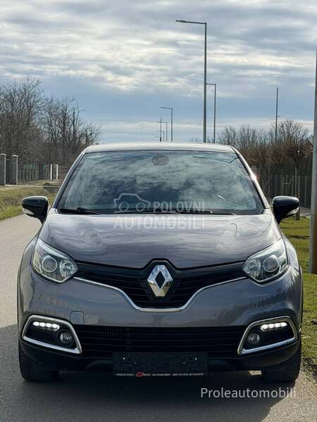 Renault Captur REZERVISA