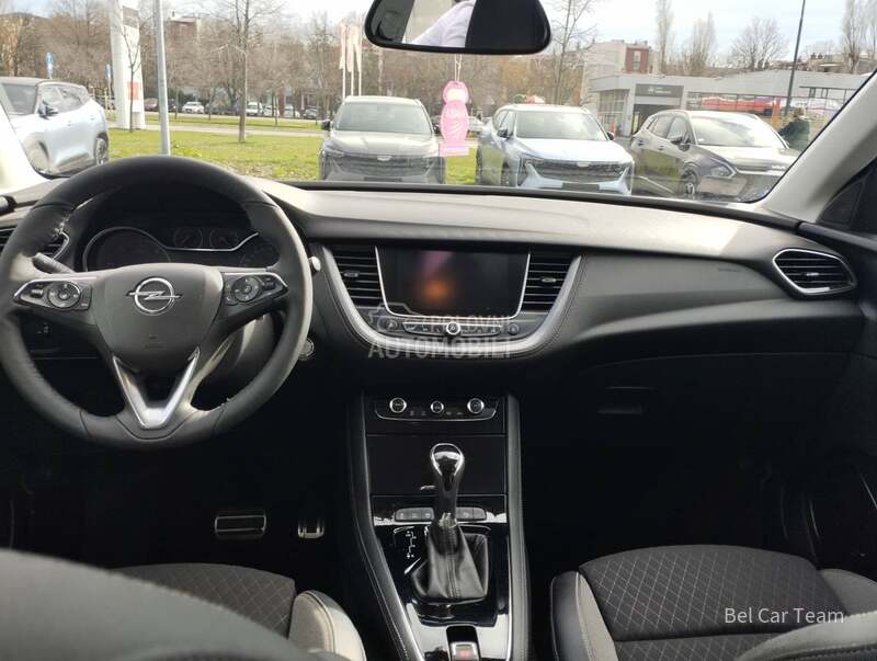 Opel Grandland 