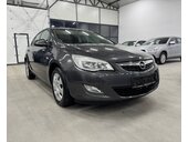 Opel Astra J 1.6B CH