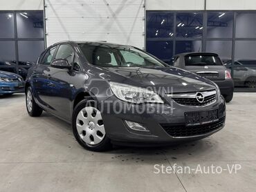 Opel Astra J 1.6B CH