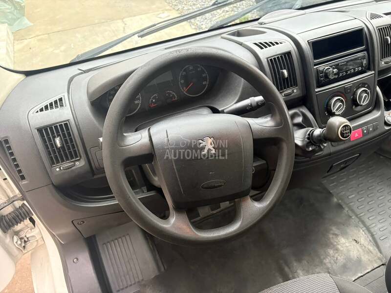 Peugeot boxer