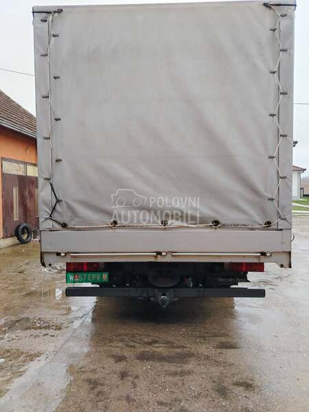 Mercedes Benz atego822