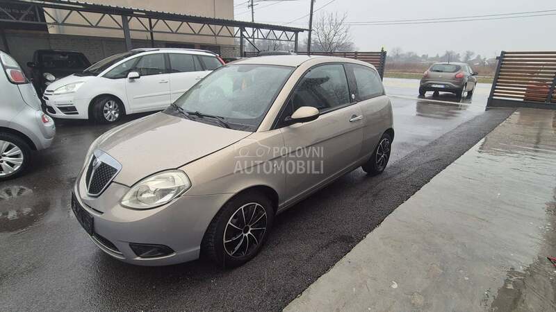 Lancia Ypsilon 1.4TNG