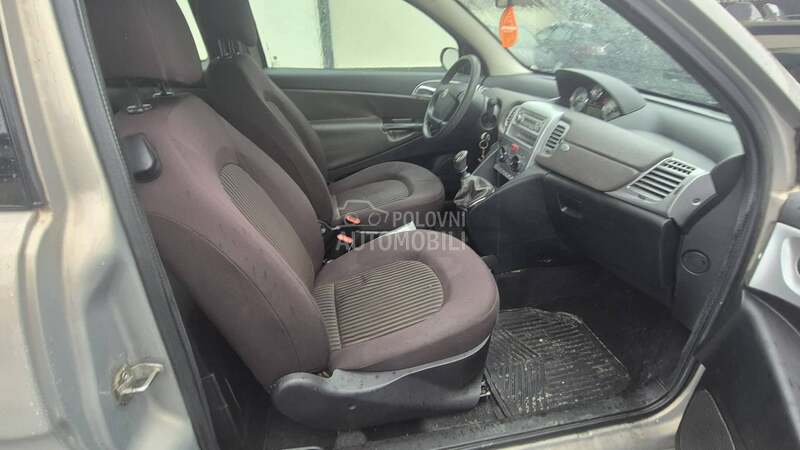 Lancia Ypsilon 1.4TNG