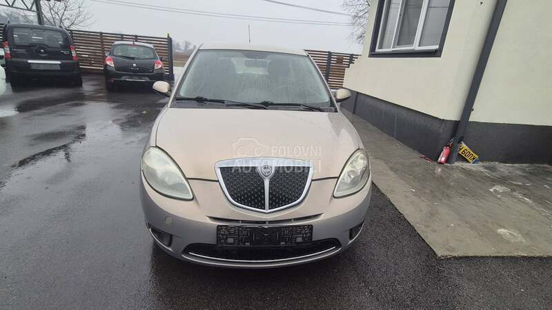 Lancia Ypsilon 1.4TNG