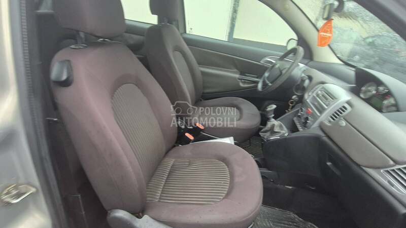 Lancia Ypsilon 1.4TNG