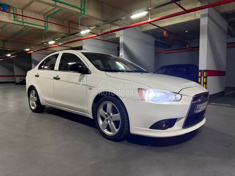 Mitsubishi Lancer 