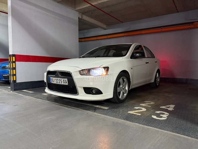 Mitsubishi Lancer 
