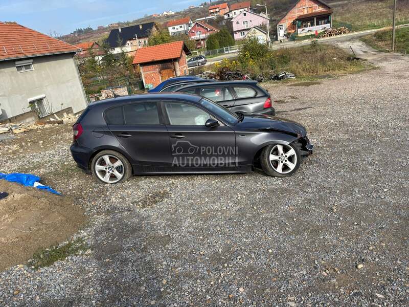 BMW Serija 1 e87 -  kompletan auto u delovima