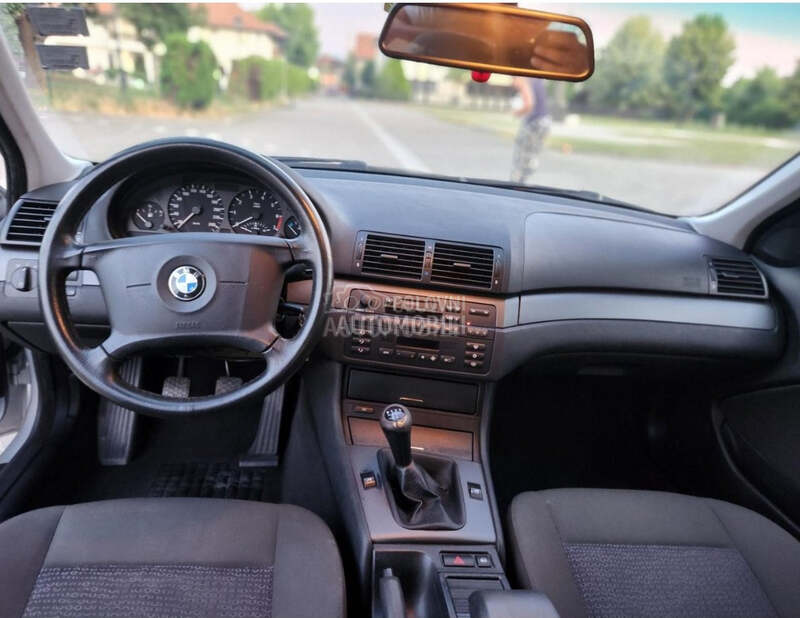 BMW 318 e46