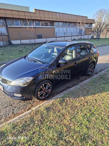 Kia cee`d sw 