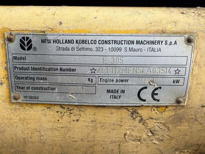 New Holland E305