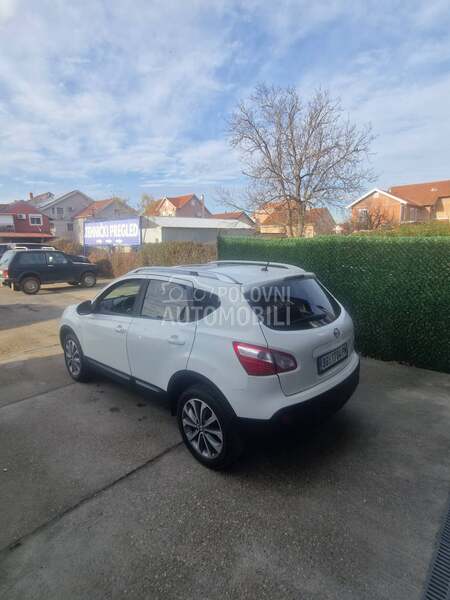 Nissan Qashqai BAS DOBAR