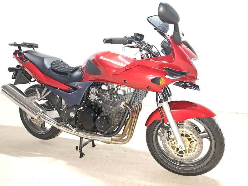 Kawasaki ZR7 S
