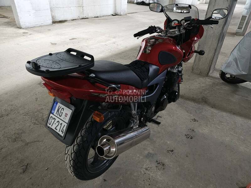 Kawasaki ZR7 S