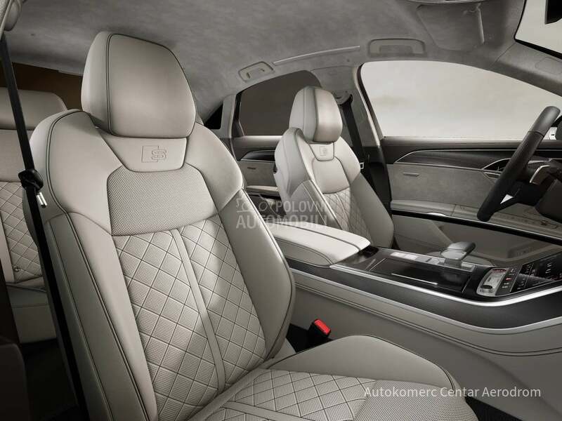 Audi S8 - DEMO