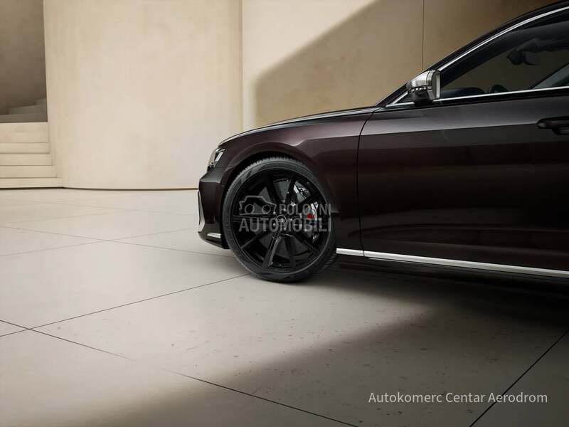 Audi S8 - DEMO