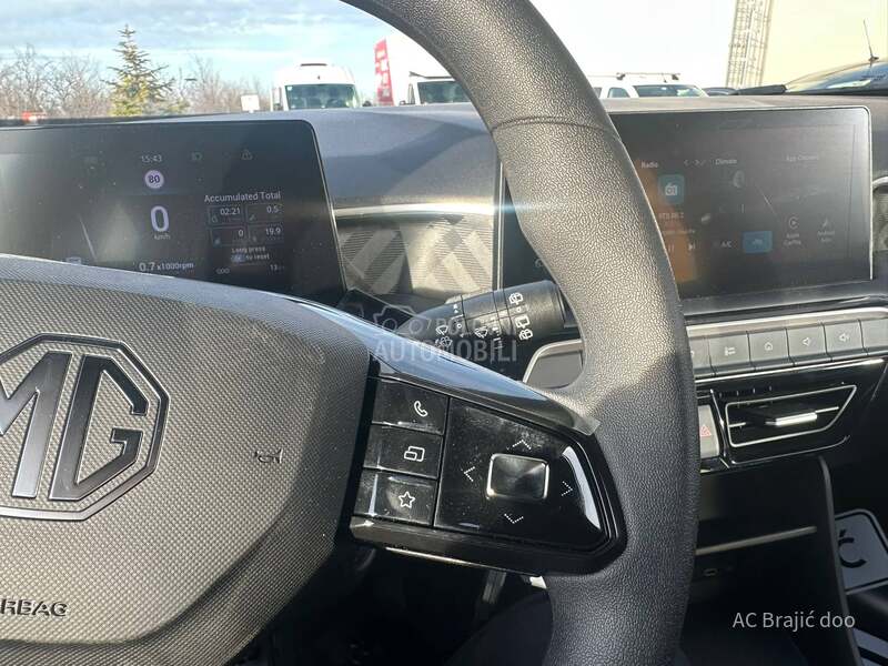 MG MG3 Standard 1.5 MT5 VAN