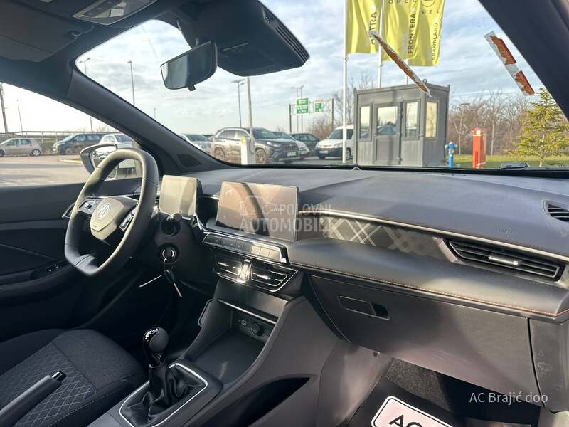 MG MG3 Standard 1.5 MT5 VAN