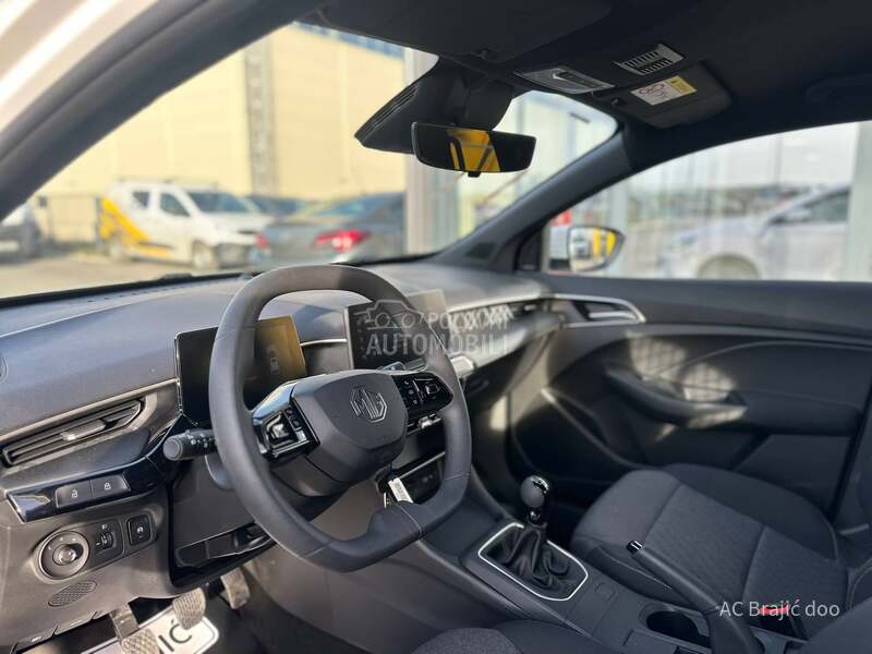 MG MG3 Standard 1.5 MT5 VAN