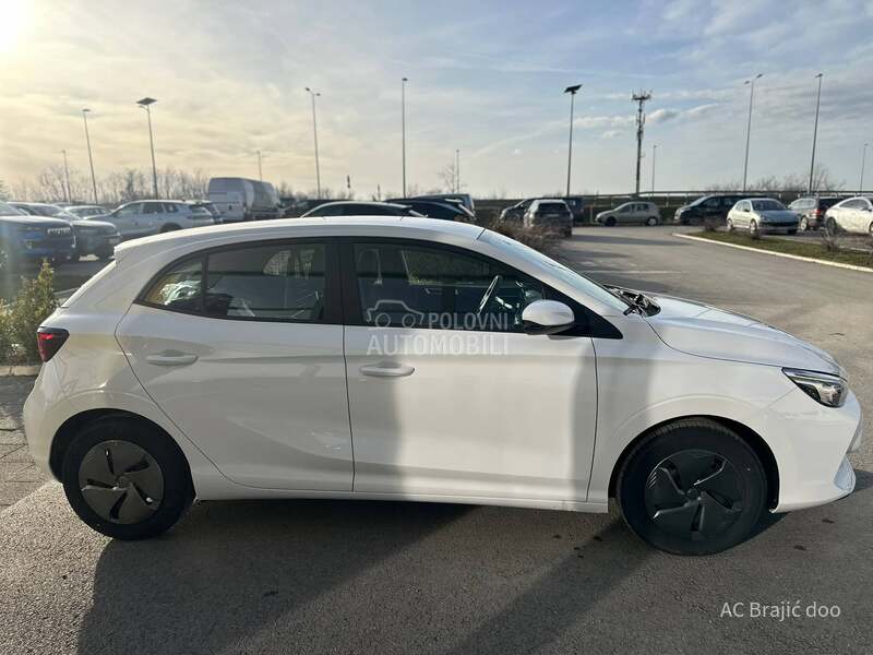 MG MG3 Standard 1.5 MT5 VAN