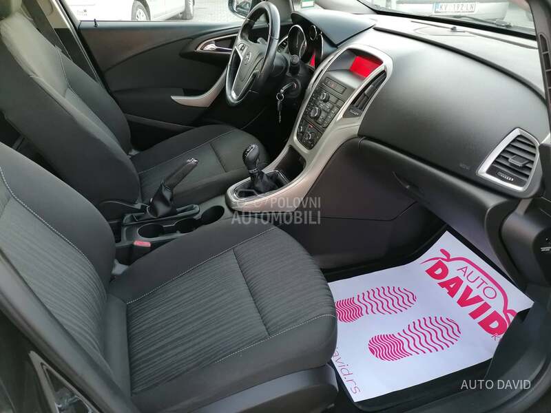 Opel Astra J 1.7 Cdti