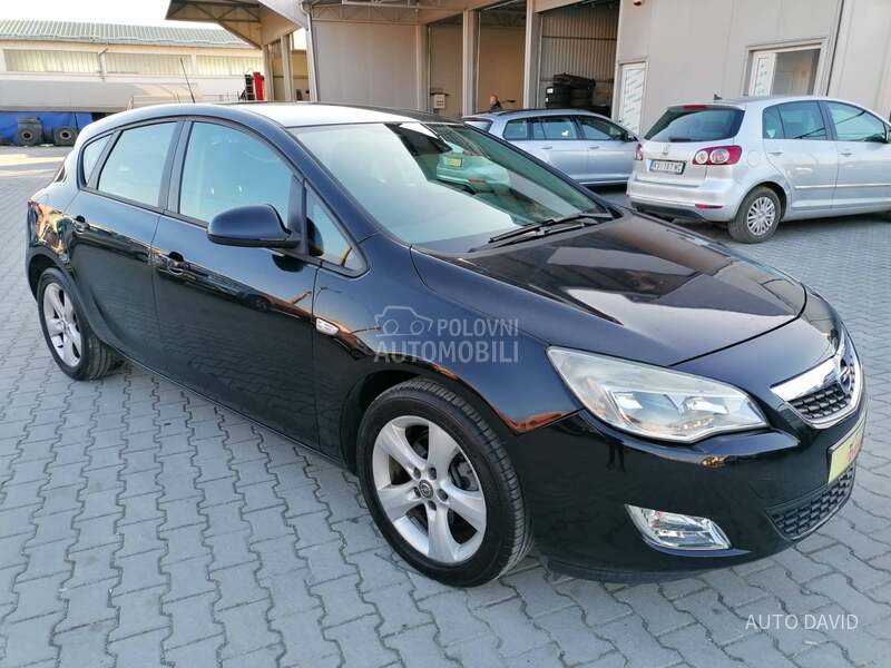 Opel Astra J 1.7 Cdti