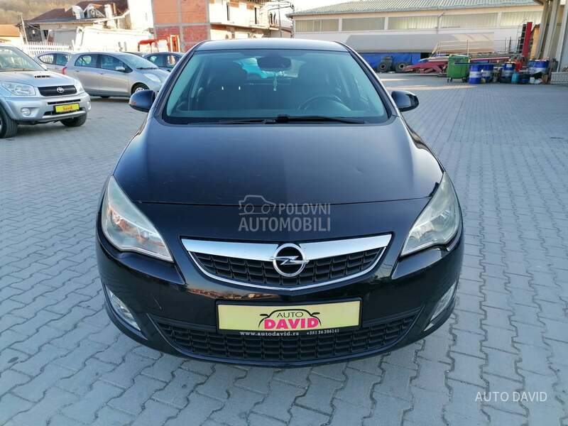 Opel Astra J 1.7 Cdti